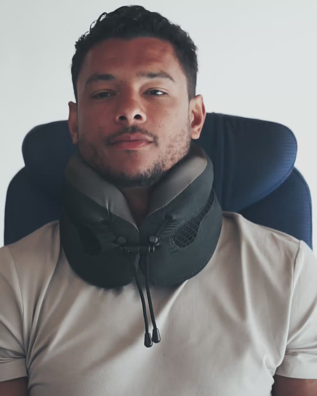 Evolution Cool® Cooling Neck Support Pillow – Cabeau